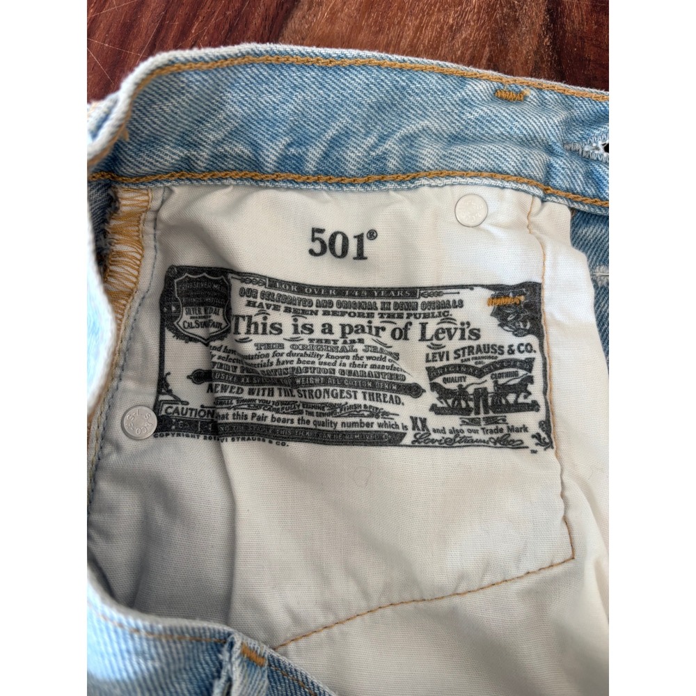 LEVI'S 501 denim shorts women sz 23 distressed button fly high rise cut-off - Picture 11 of 11